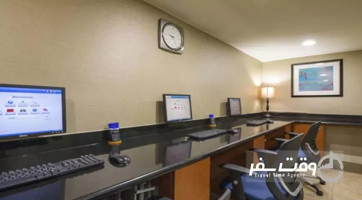 هتل هالیدی این اکسپرس سن پترزبورگ